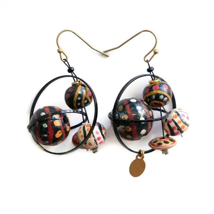 Boucles d'oreilles Boucles d'oreille courtes et rondes avec perles en bois noir et beige Babachic by Moodywood