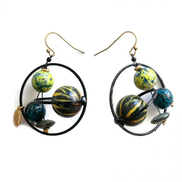 Boucles d'oreilles Boucles d'oreille courtes et rondes avec perles en bois noir et jaune Babachic by Moodywood