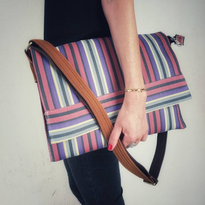 Bolso unisex para portátil en tela rayas, ciruela y morado