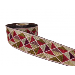 Merceria & Tela Cinta geométrica motivos triangulares burdeos, rosa, morado verde y beige 50mm Babachic by Moodywood