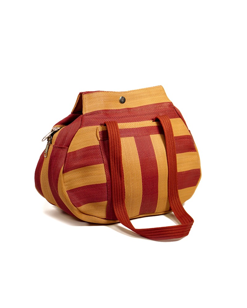 Gymi Bag de Babachic: Bolso Sostenible de Plástico Reciclado