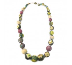 Necklaces Short necklace in green wooden beads Babachic by Moodywood