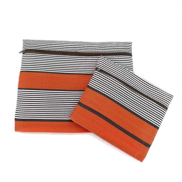 Duo of simple pockets with zip, orange and black